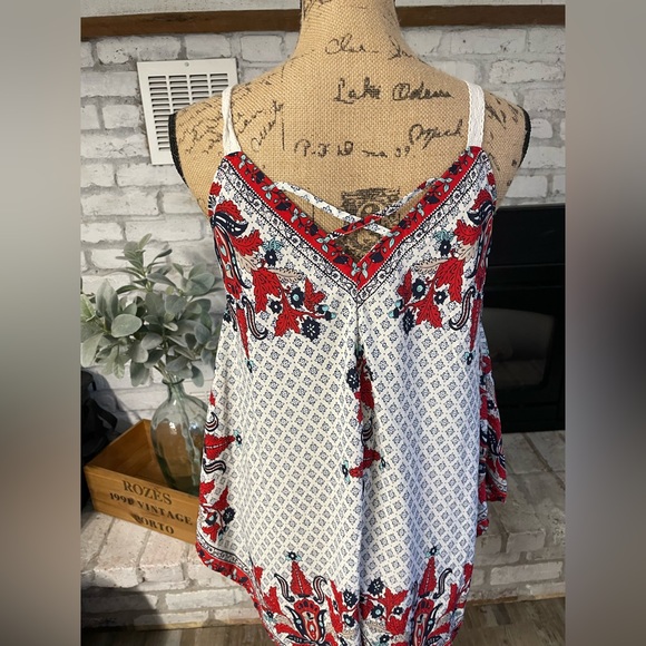 Jolt Butterfly Tank, summer, spring - Picture 2 of 8